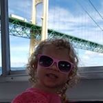 Profile Picture of Danielle Abbott Sandstrom (@daniellesandstrom) on Instagram