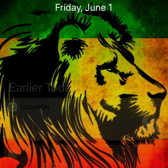 Profile Picture of Dax Jones (@daxavierj05) on Poshmark