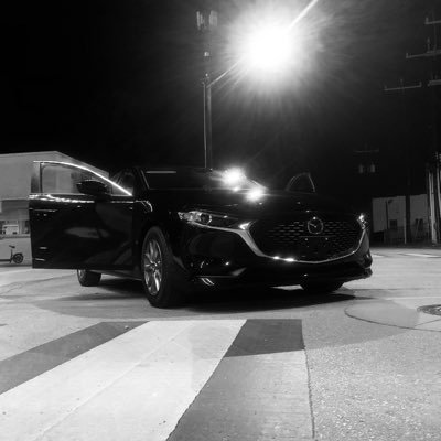 Profile Picture of C͔ͣͦ́́͂ͅh͚̖̜̍̃͐r̼̯̤̈ͭ̃ͨ̆i̞̟̫̺ͭ̒ͭͣs̪̭̱̼̼̉̈́ͪ͋̽̚:) (@ChrisLicea1) on Twitter