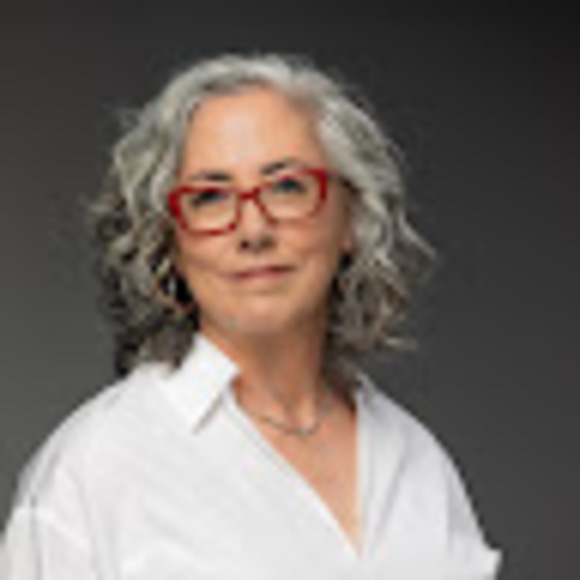 Kerrin Mccadden - Poshmark Profile Picture of Kerrin Mccadden (@kerrinmccadden) on Poshmark