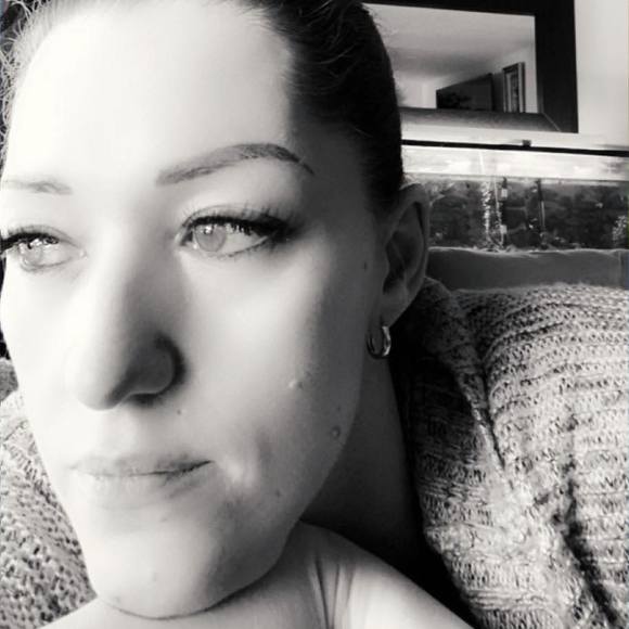 Profile Picture of Bobbyjo Larson (@starwells2182) on Poshmark