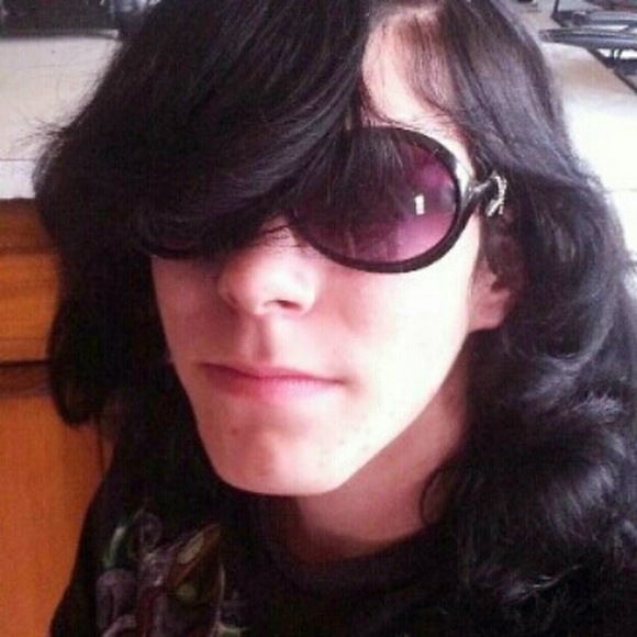 Profile Picture of Michael Reiss ii (@michaelreiss669) on Poshmark