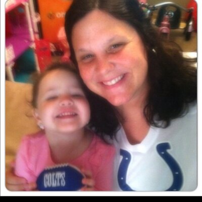 Profile Picture of Shellie Barber (@shelliejohnson1) on Twitter