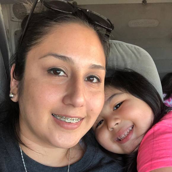 Profile Picture of Lucero Flores (@lucero9087) on Poshmark