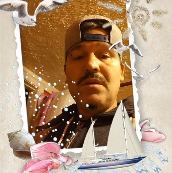 Profile Picture of Roy Harden (@royeharden) on Poshmark