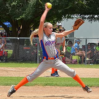 Profile Picture of Mackenzie Hollis (@mackenzie.hollis) on Instagram