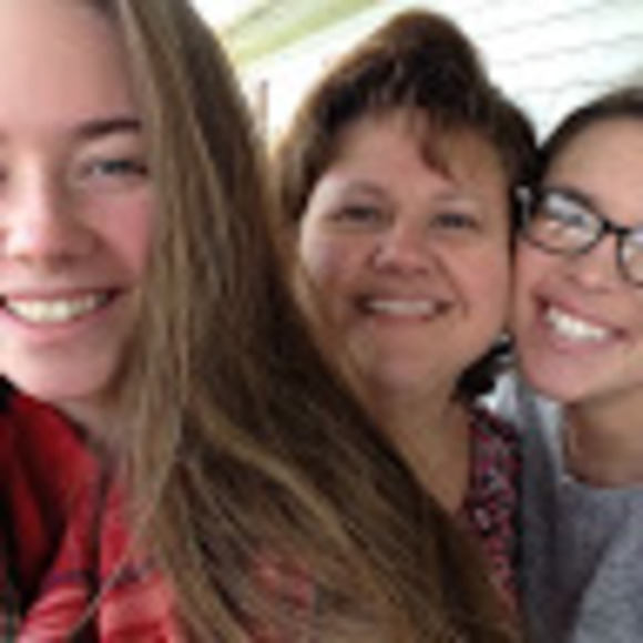 Julia Timson - Poshmark Profile Picture of Julia Timson (@j_timson) on Poshmark