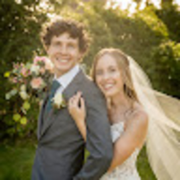 Profile Picture of Lauren marie Weinand (@l_weinand) on Poshmark