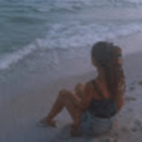 Profile Picture of Lily Peters (@lilythearcher05) on Poshmark