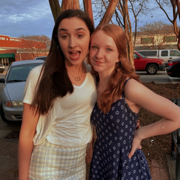 Profile Picture of Samantha Cragan (@cragansam) on Poshmark