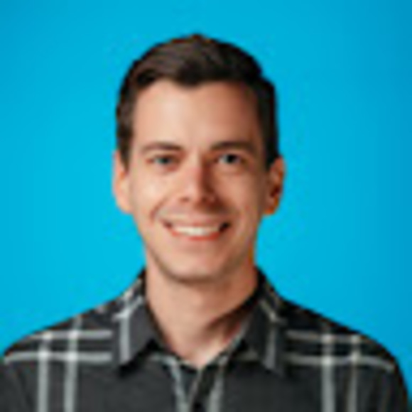 Profile Picture of Christopher Hetzler (@cghetzle) on Poshmark