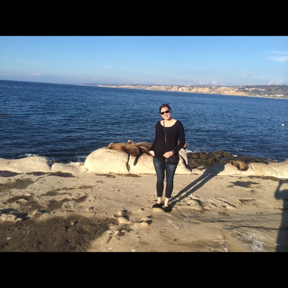 Profile Picture of Alison Sniezek (@asniezek) on Poshmark