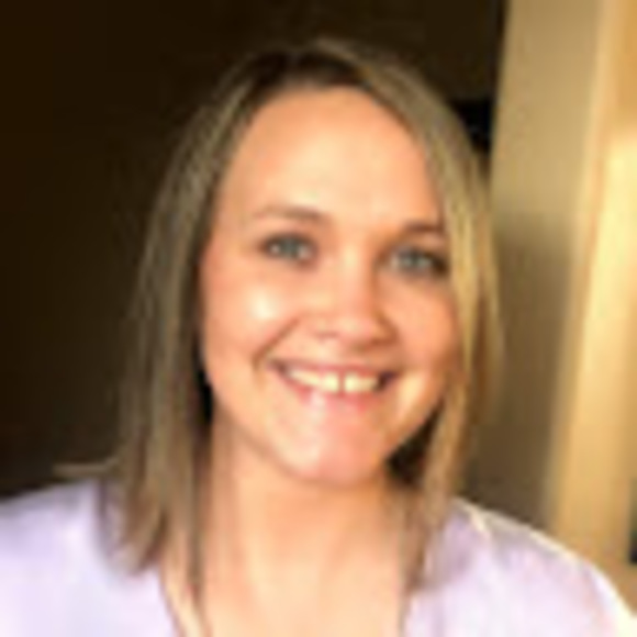 Profile Picture of Tiffany Mouritsen (@jntmouritsen) on Poshmark