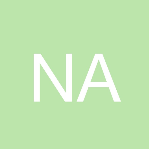 Profile Picture of Nur aulia Arifuddin (@narifuddin) on Poshmark