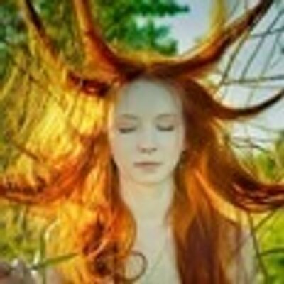 Profile Picture of Iris Lloyd (@IrisLloyd13) on Twitter