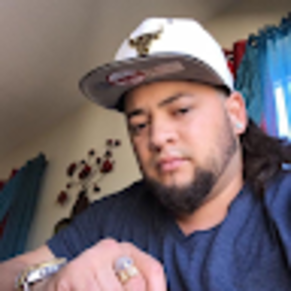 Profile Picture of Randi Guerrero ramirez (@randiguerrer108) on Poshmark