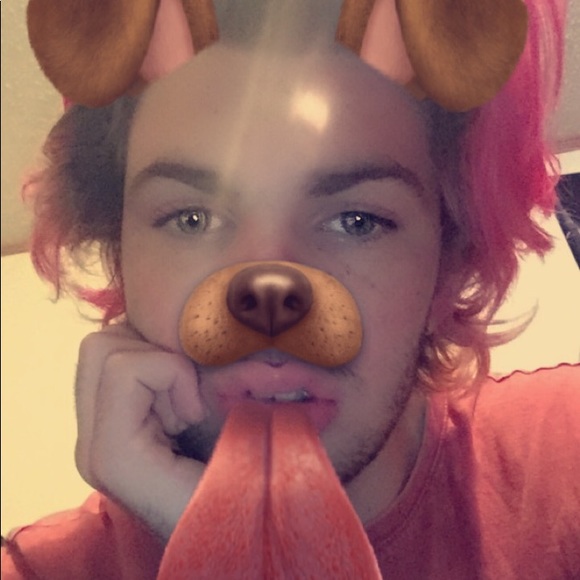 Profile Picture of Kyle Larkowski (@kylelark1719) on Poshmark