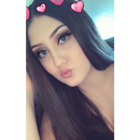 Profile Picture of Lacey Rimes (@lrimes99) on Poshmark