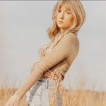 Profile Picture of Angelle Peace (@thepeacefulportrait) on Instagram