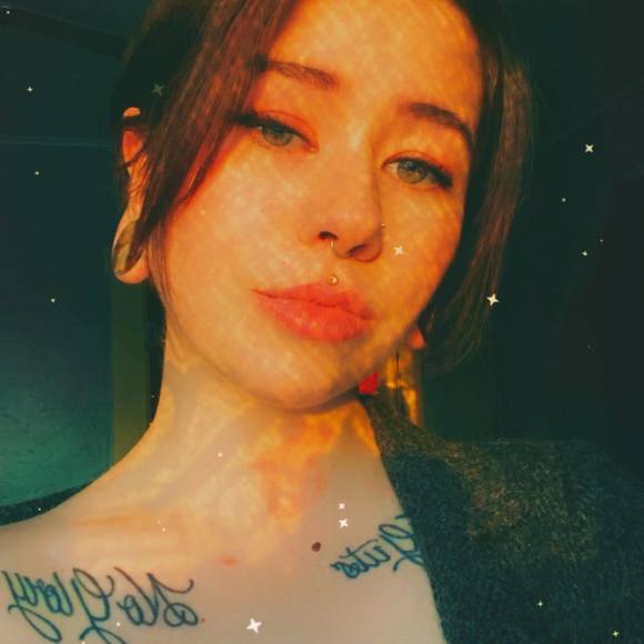 Profile Picture of Jordan Adamsson (@jordanadamsson) on Poshmark