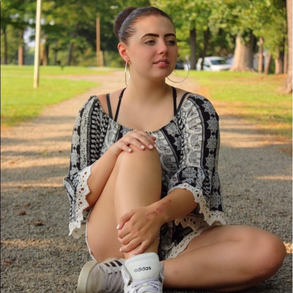 Profile Picture of Rachael Martinka (@rachaelmartinka) on Poshmark