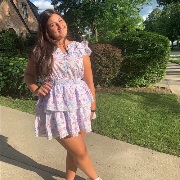 Profile Picture of Julia Paull (@juliapaull) on Poshmark