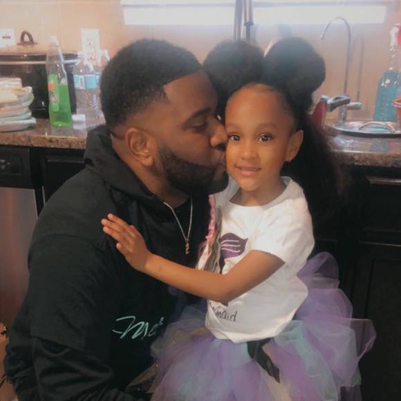 Tone Goudeaux - Poshmark Profile Picture of Tone Goudeaux (@tone162010) on Poshmark