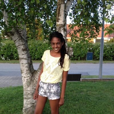 Profile Picture of Nadia Møller Larsen (@NadiaNsnl) on Twitter