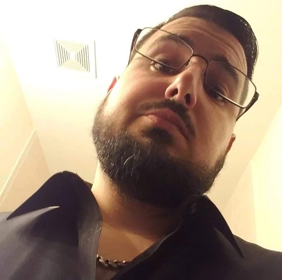 Profile Picture of Daniel Lopez (@dl766y) on Poshmark