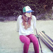 Profile Picture of Amy Toscano (@AmyToscano1) on Youtube