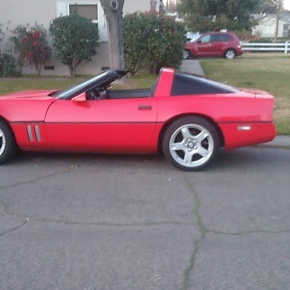 Profile Picture of Josh Silveira (@pistolgrin) on Poshmark