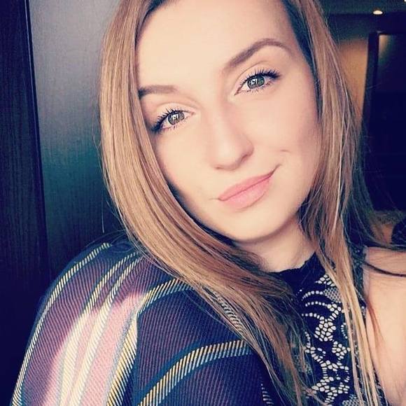 Profile Picture of Geneviève Fourier (@genevievef92) on Poshmark