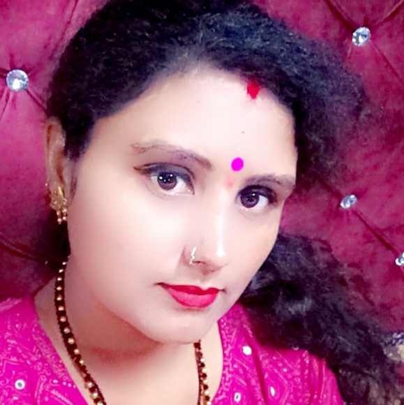 Profile Picture of Pooja Upadhyay (@upooja050) on Poshmark