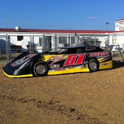 Profile Picture of Nick Thrash (@ThrashNick) on Twitter