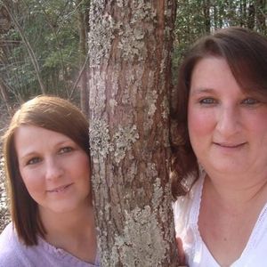 Profile Picture of Shelley Hubbard (@seargentdimples) on Myspace