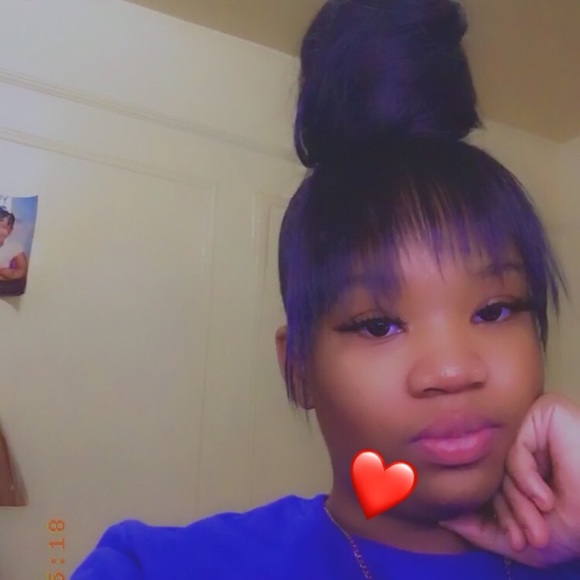 Profile Picture of Raynell Boyce (@raynellboyce) on Poshmark