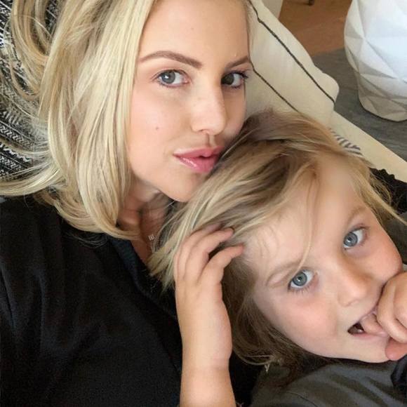 Profile Picture of Kristen Gustavson (@kristenng) on Poshmark