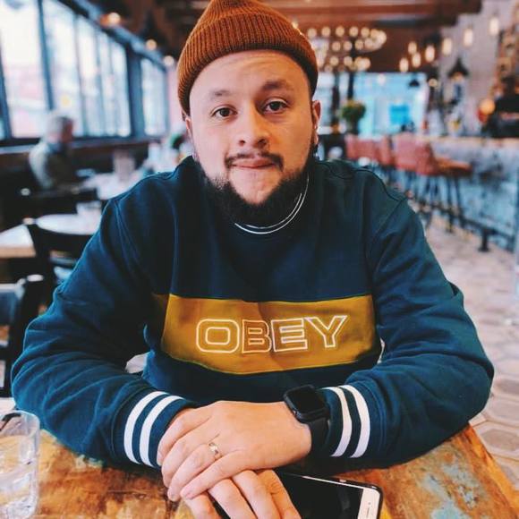 Dave Ayala - Poshmark Profile Picture of Dave Ayala (@dave_2592) on Poshmark