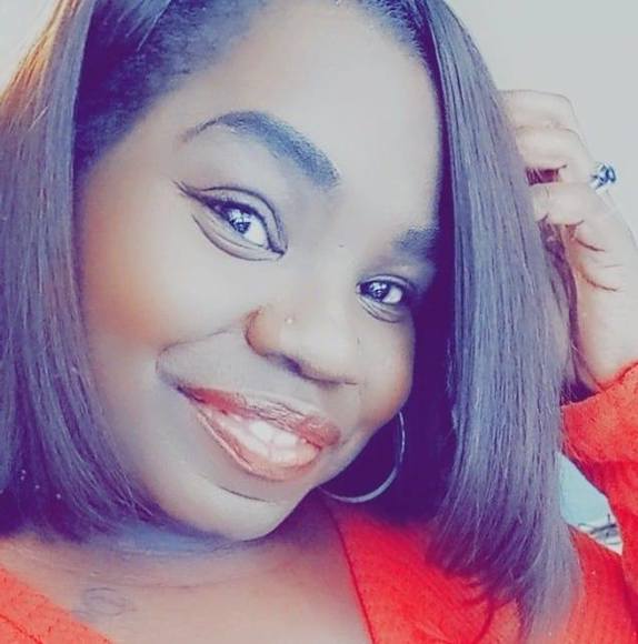 Profile Picture of Amy Dozier (@amydozier67) on Poshmark