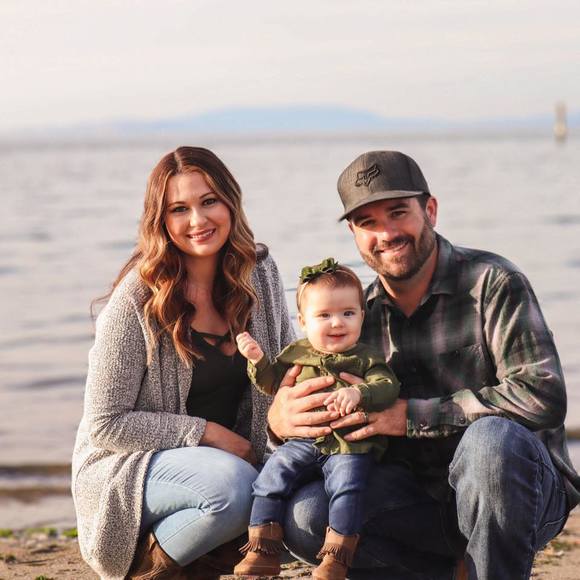 Profile Picture of Justine Moirano (@justineebeean) on Poshmark