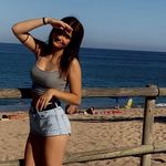 Profile Picture of júlia parés (@juliaapares) on Instagram