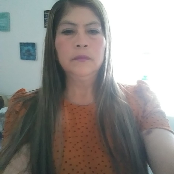 Profile Picture of Julia Gomez (@julia_gomez72) on Poshmark