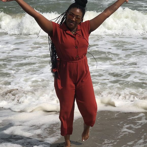 Profile Picture of Danielle Gantt (@virgogirls) on Poshmark