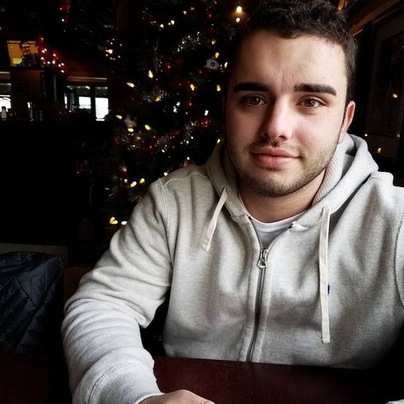 Profile Picture of Chris Kranick (@ckran14) on Poshmark