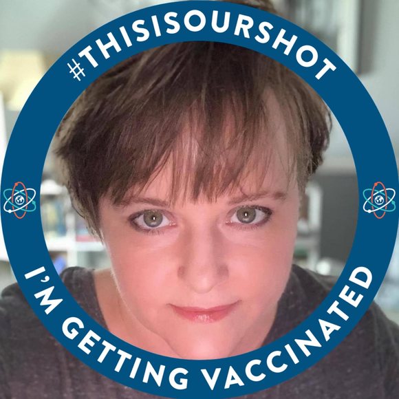 Profile Picture of Liza Campbell (@wickedlibrarian) on Poshmark