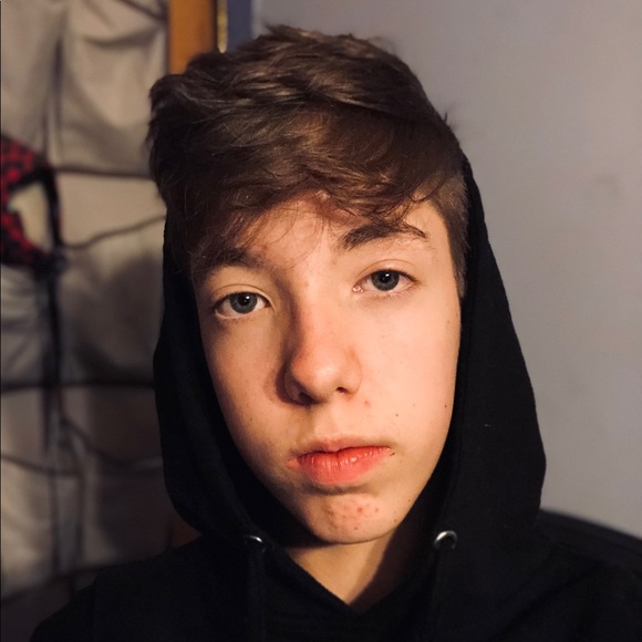 Profile Picture of Jacob Fleming (@jacobfleming) on Poshmark