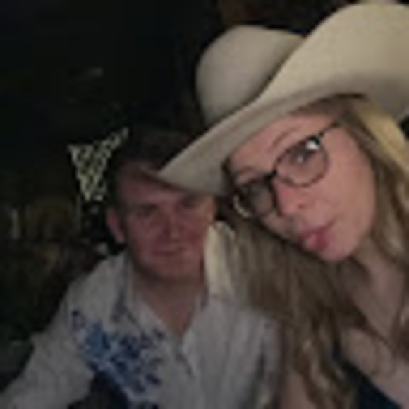 Profile Picture of Clayton Mason (@25cwmason) on Poshmark