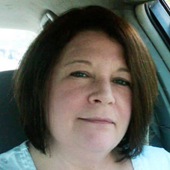 Profile Picture of Joni Davis (@jonidiane51) on Poshmark