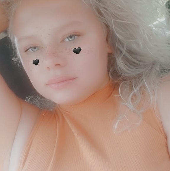 Profile Picture of Loretta Newhall (@lorettanewhall) on Poshmark