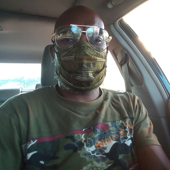 Profile Picture of Joell Dixon (@joelldixon) on Poshmark